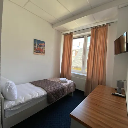 Highway 60 Hotel